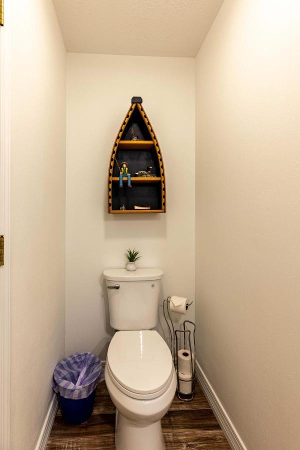 B 32-1 Spacious Villa Close To Pool 브랜슨 외부 사진
